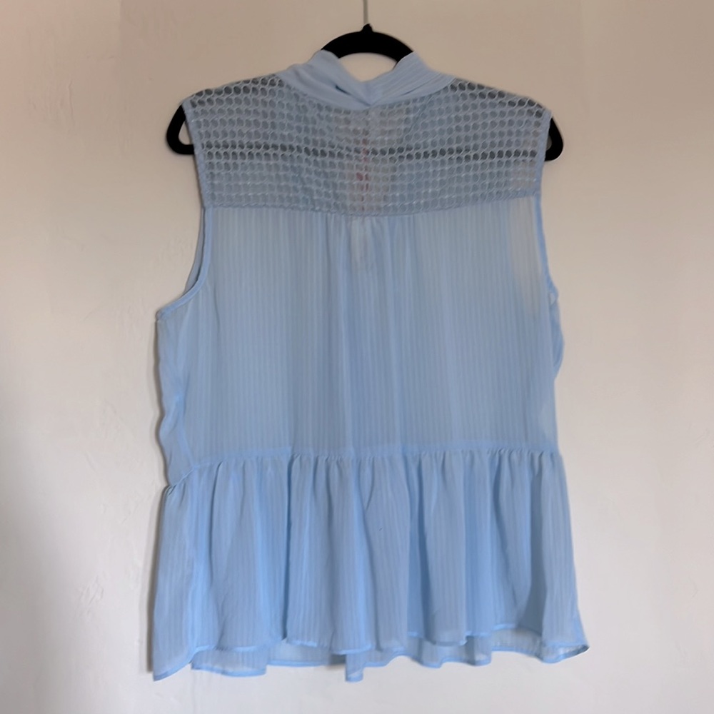 Springtime Blouse - Picture 2 of 3